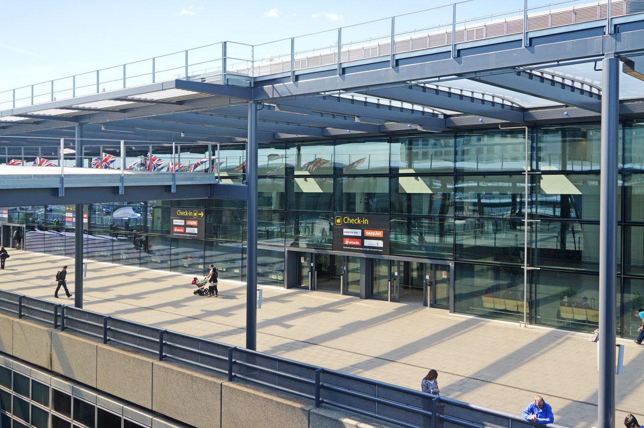 Swindon To Gatwick Airport Transfers