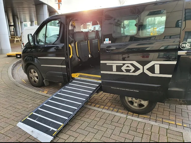 swindon taxis